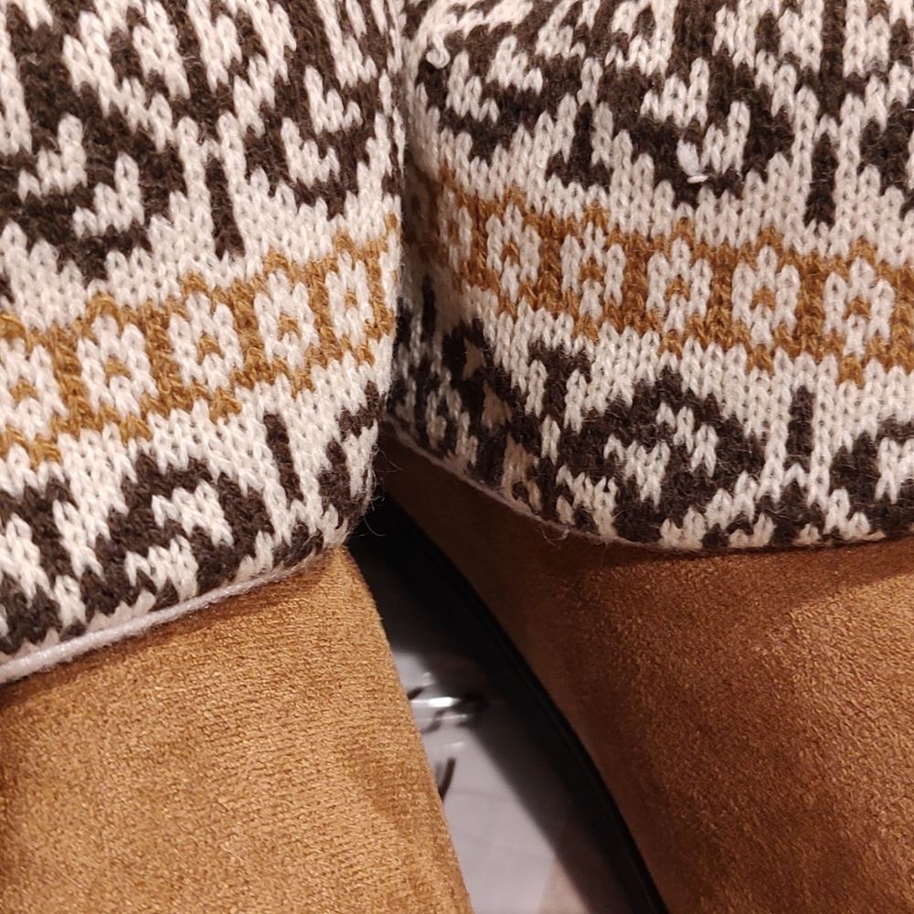 Cozy sweater slipper booties by Avon are perfect for casual occasions L 9-10